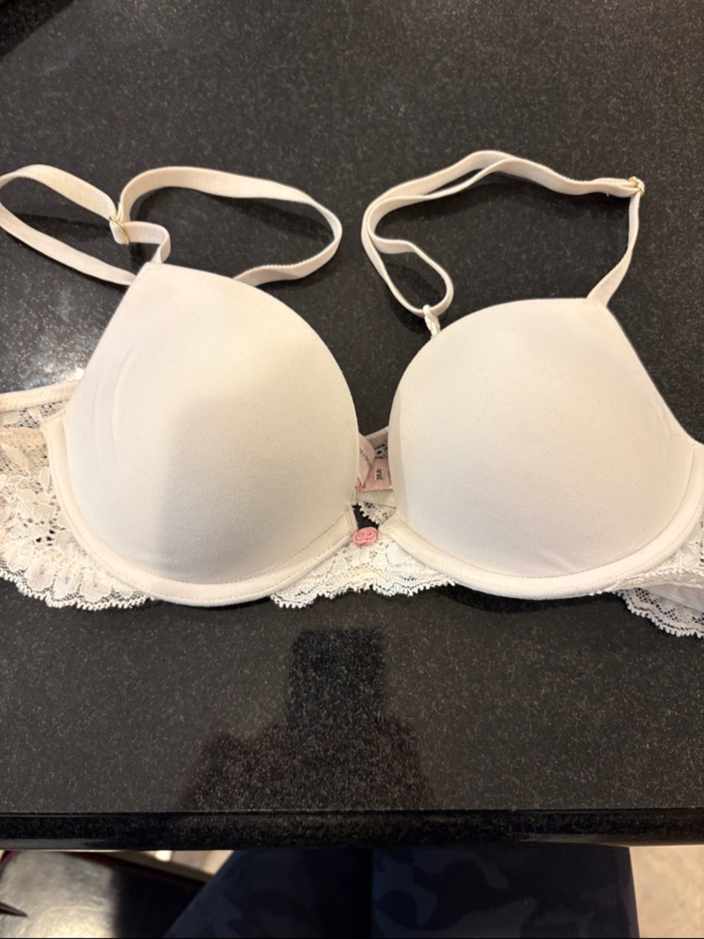 Victoria's Secret Dream Angels Smooth & Lace Push up Bra in
 - coconut white